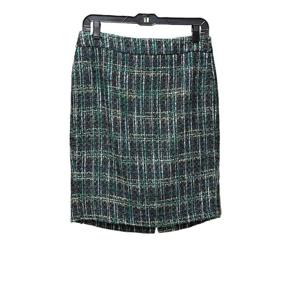 🌟70% OFF🌟 Ann Taylor🌟Knitted Green Glimmer Winter Skirt - Picture 1 of 3
